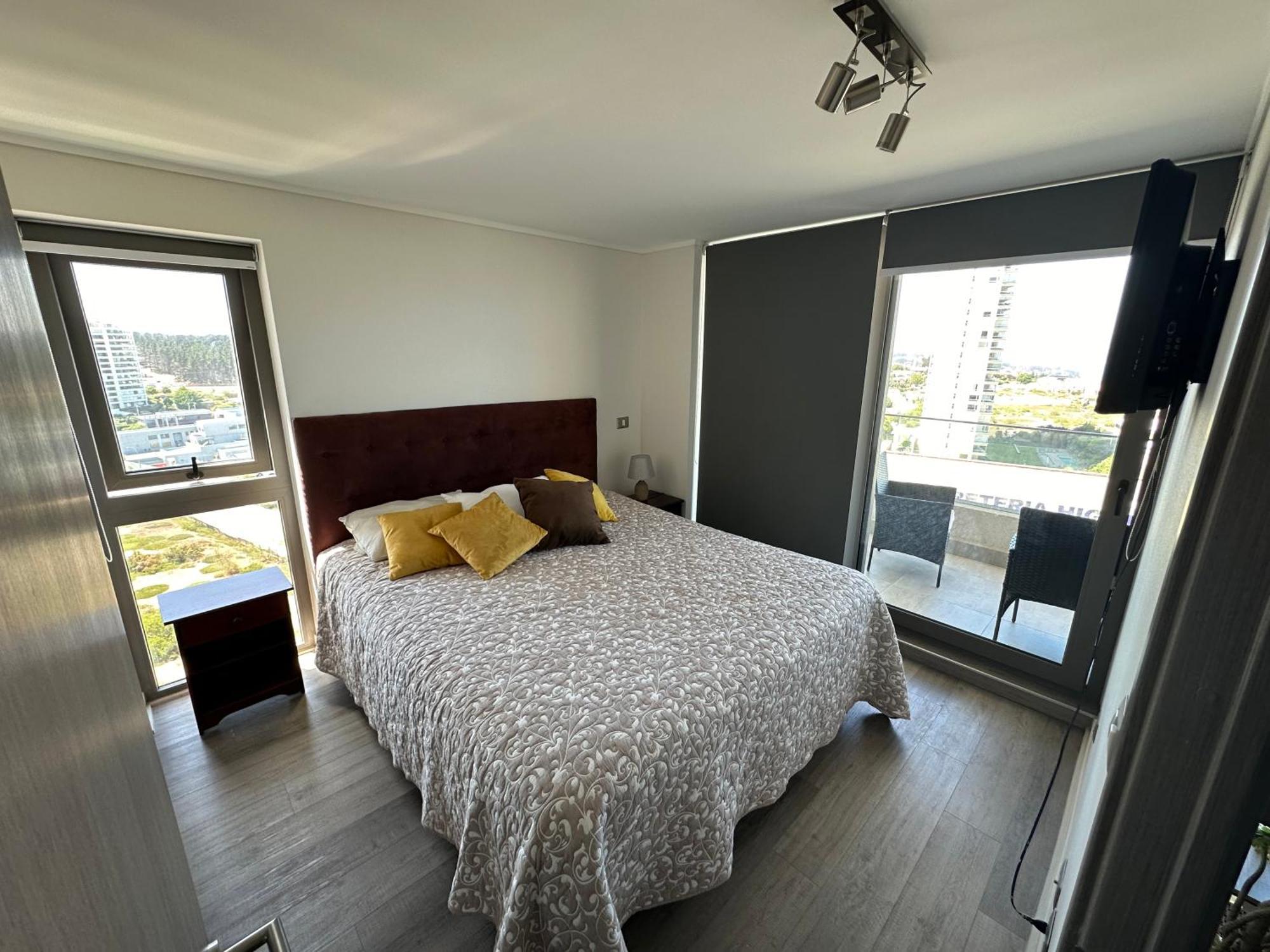 Bella Costera Apart